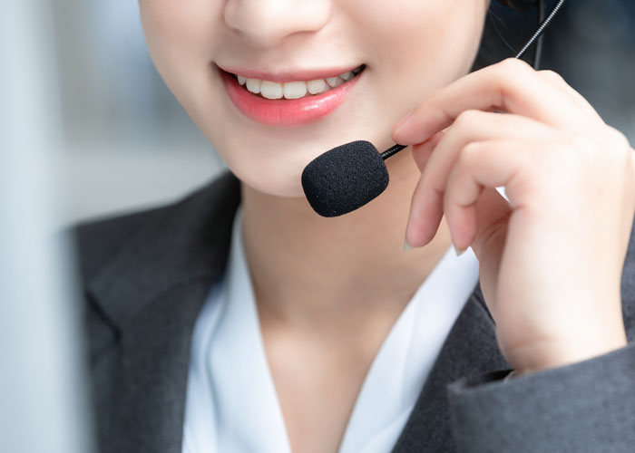 7 * 24小时专业客服在线服务
